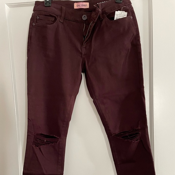 New With Tags DL1961 Ripped Burgundy Stretch Jeans, size 28 - Picture 3 of 6